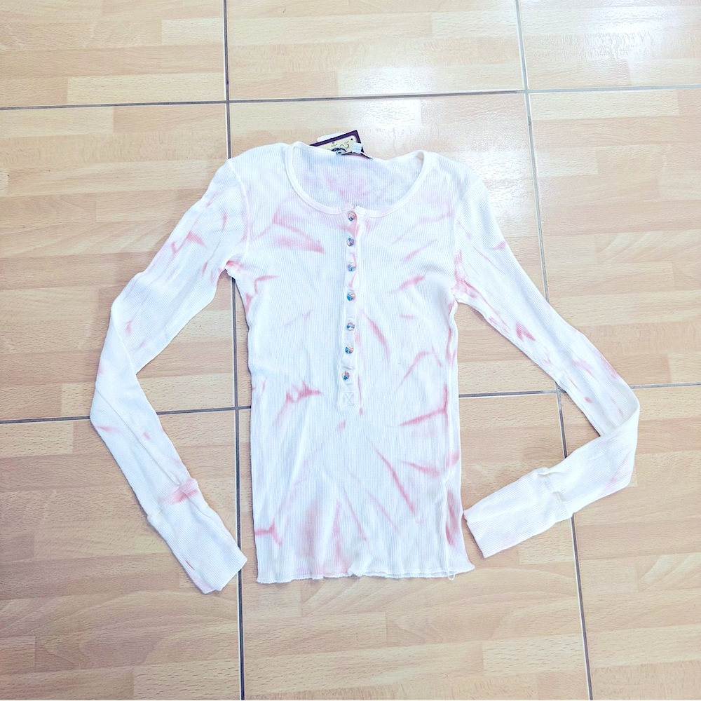 Bejeweled by Susan Fixel Pink Tie Dye Henley w/Swarovski Crystal Sz OSFA